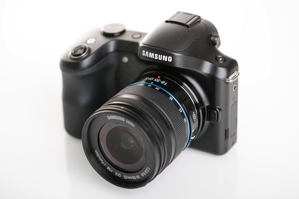 Samsung Galaxy NX – test pierwszego bezlusterkowca z Androidem, Wi-Fi i LTE [test] 13