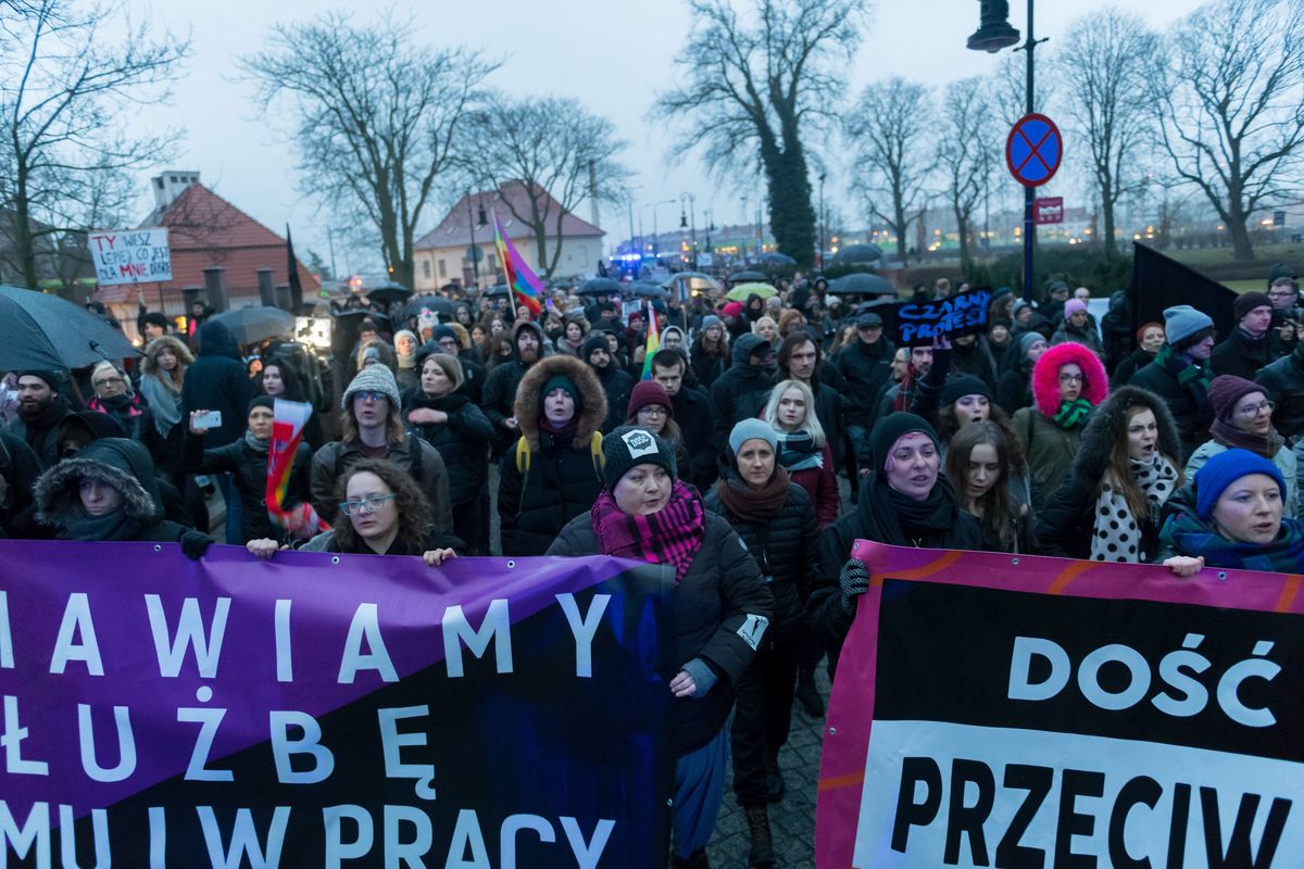 Rekordowe poparcie. Kobiety w Polsce chcą mieć prawo do aborcji