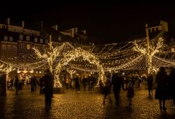 Świąteczna iluminacja zachwyca. Warszawa skąpana w złocie [ZDJĘCIA]