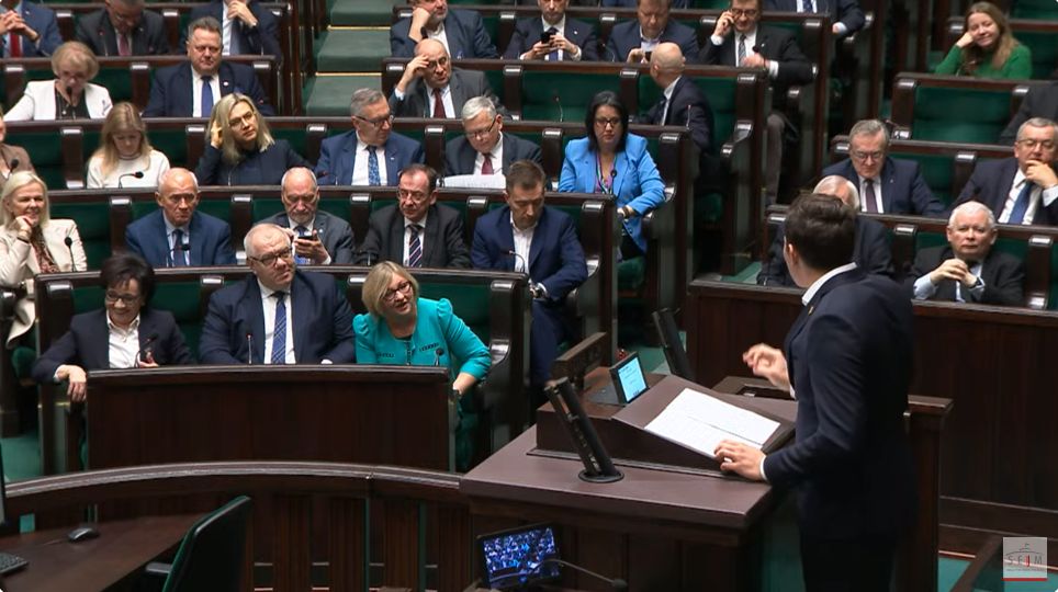 W Sejmie znów się dzieje. Hołownia zareagował