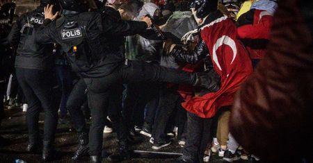 Masowe protesty w Turcji. Policja starła się z demonstrantami