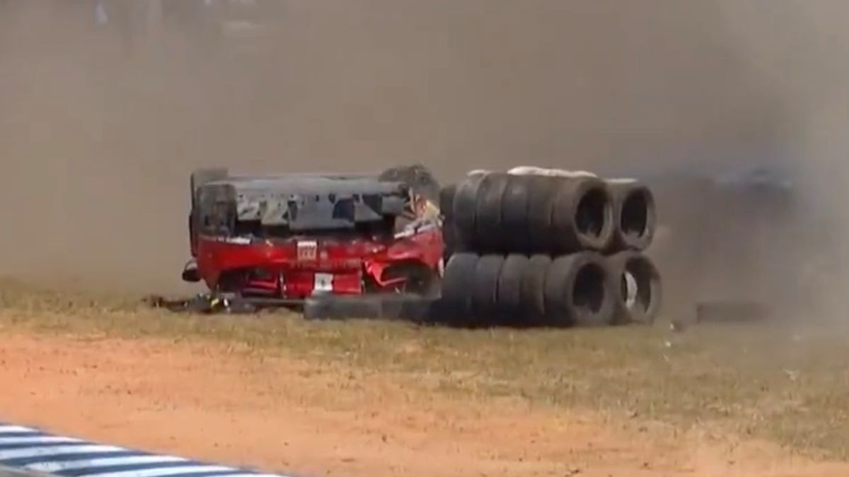 Zdjęcie okładkowe artykułu: Twitter / FIA WEC / Na zdjęciu: wypadek Ferrari w 1000 mil Sebring