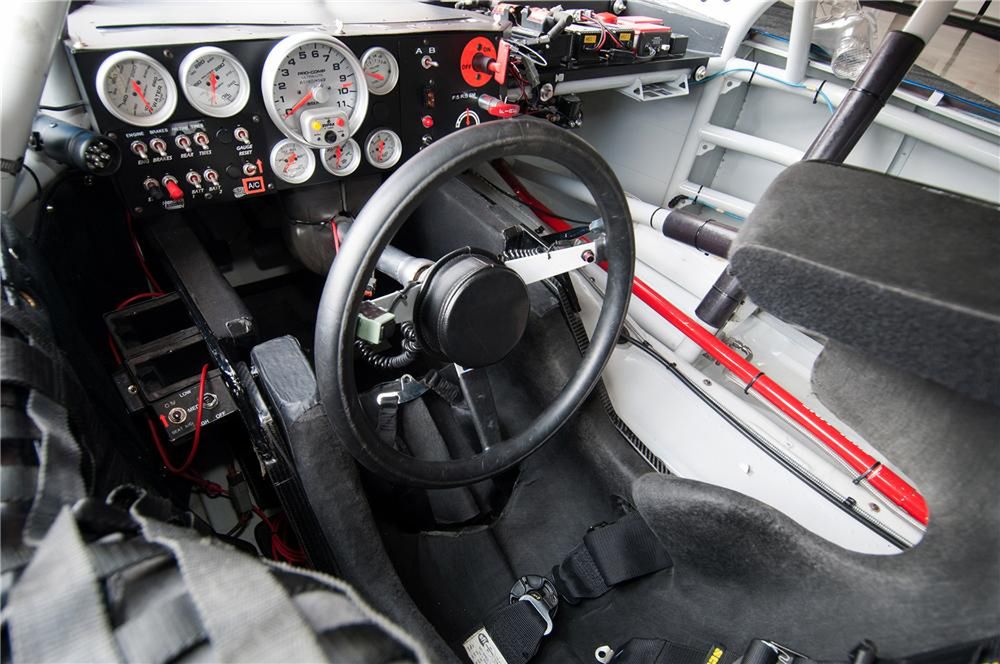 Wnętrze wyścigówki Nascar