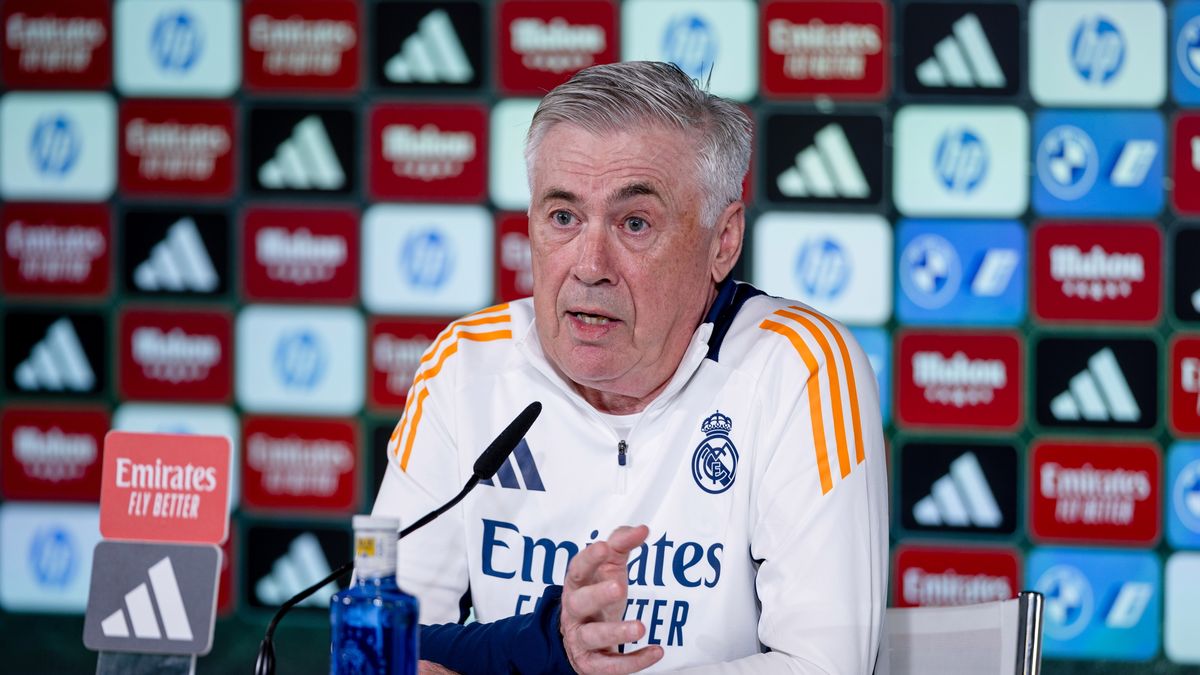 PAP/EPA / Daniel Gonzalez / Na zdjęciu: Carlo Ancelotti