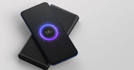 Wybieramy power bank, który naładuje telefon bezprzewodowo
