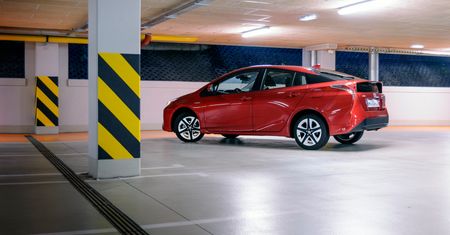 Toyota Prius - idealna hybryda w nieidealnym samochodzie