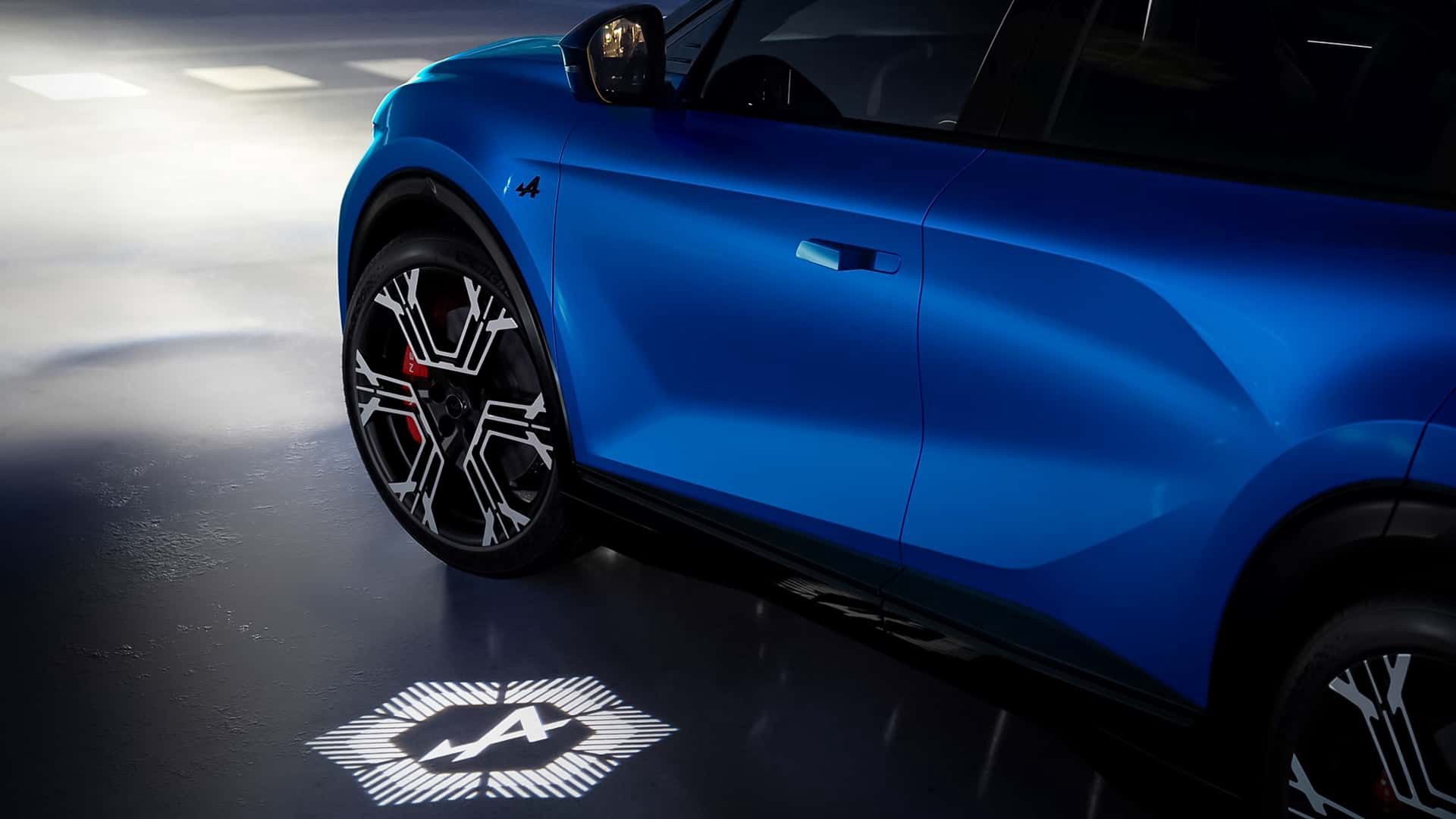 Alpine A390
