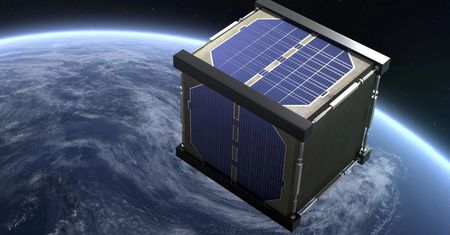 Satelita z drewna. Pomysł genialny w swojej prostocie