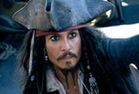 Johnny Depp chowa się za piratem