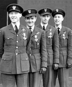 Jan Zumbach - dowódca dywizjonu 303 został przemytnikiem i najemnikiem w afrykańskich rebeliach