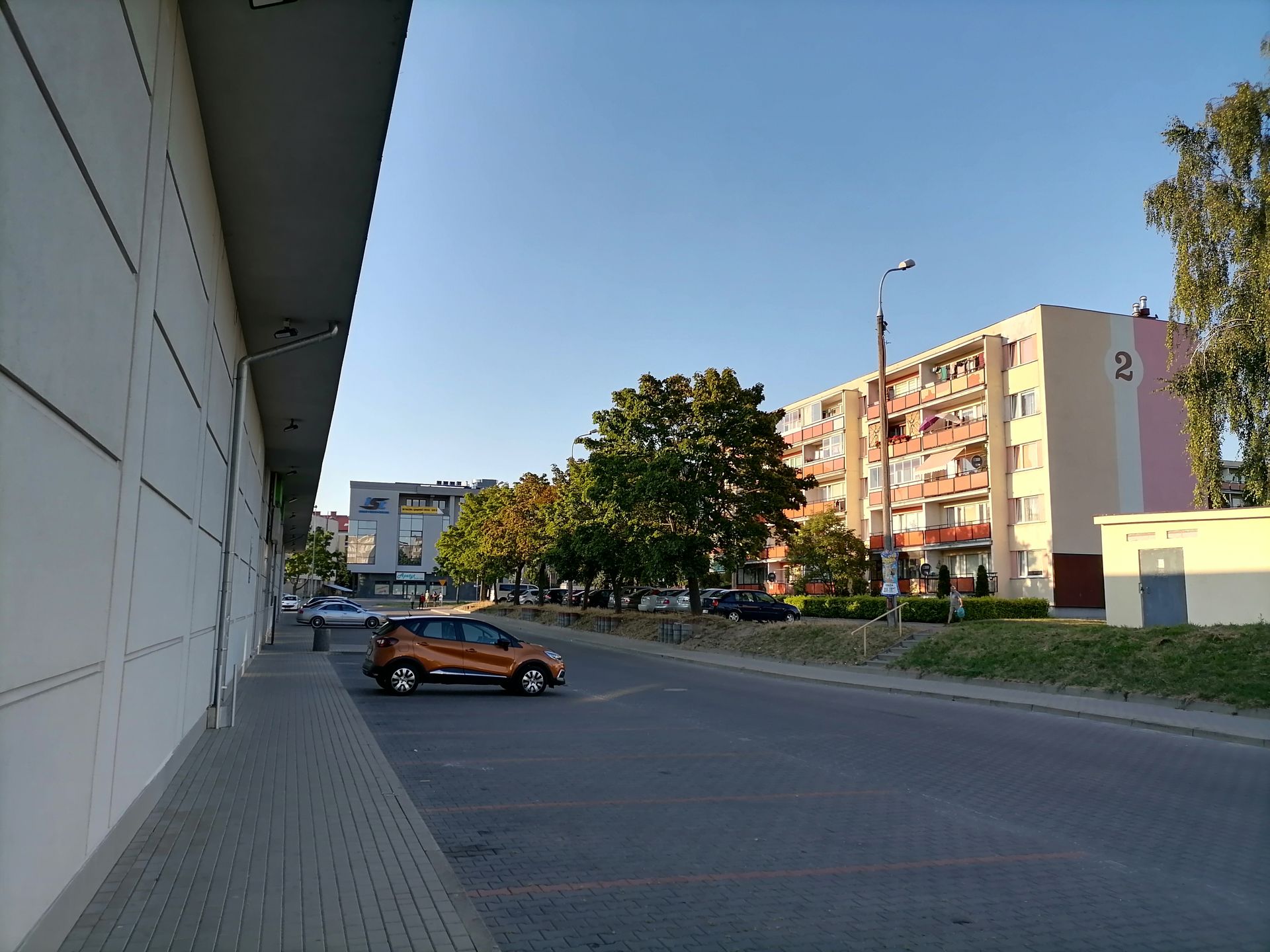 Huawei P40 lite E: test taniego chińczyka bez aplikacji Google 12
