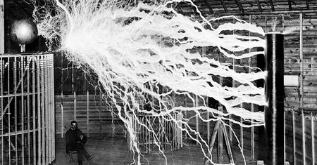 Nikola Tesla - genialny wynalazca był posądzany o związki z diabłem