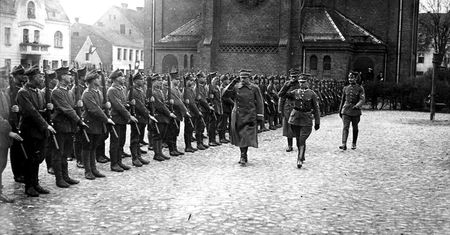 Powstańcy Wielkopolscy w wojnie polsko-bolszewickiej. Ukraińcy nazywali ich "rogatymi diabłami"