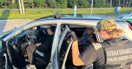 Przewoził nielegalnych imigrantów, może spędzić w więzieniu kilka lat