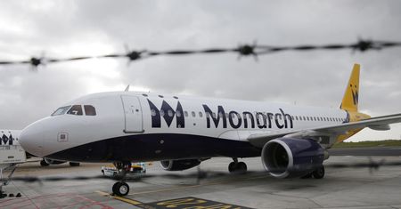 110 tys. pasażerów Monarch Airlines czeka na powrót. Polski MSZ monitoruje sytuację