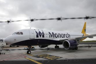 110 tys. pasażerów Monarch Airlines czeka na powrót. Polski MSZ monitoruje sytuację
