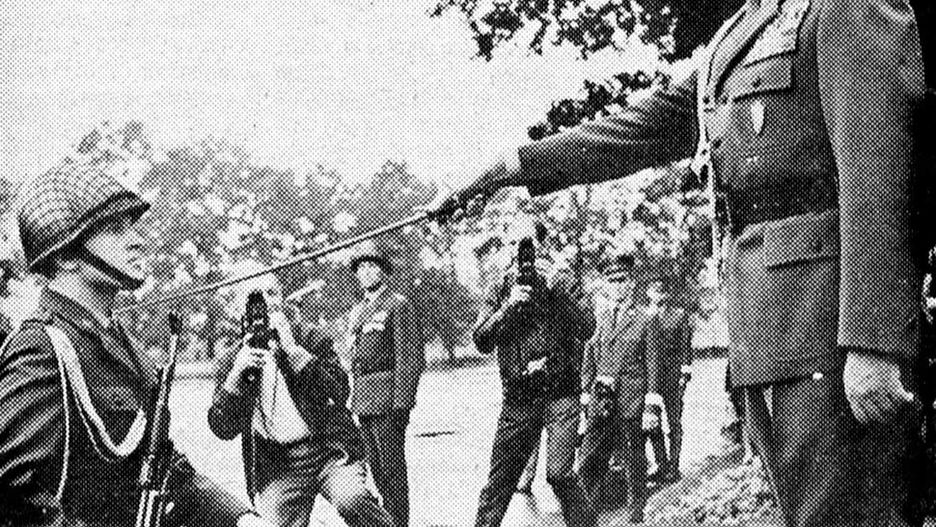 Mianowanie na pierwszy stopień oficerski, początek lat 70. Gen. Wojciech Jaruzelski był w tym czasie ministrem obrony narodowej