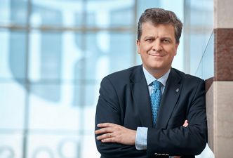 Prezes PKO BP pójdzie na ambasadora? Bank zaprzecza kuluarowym doniesieniom