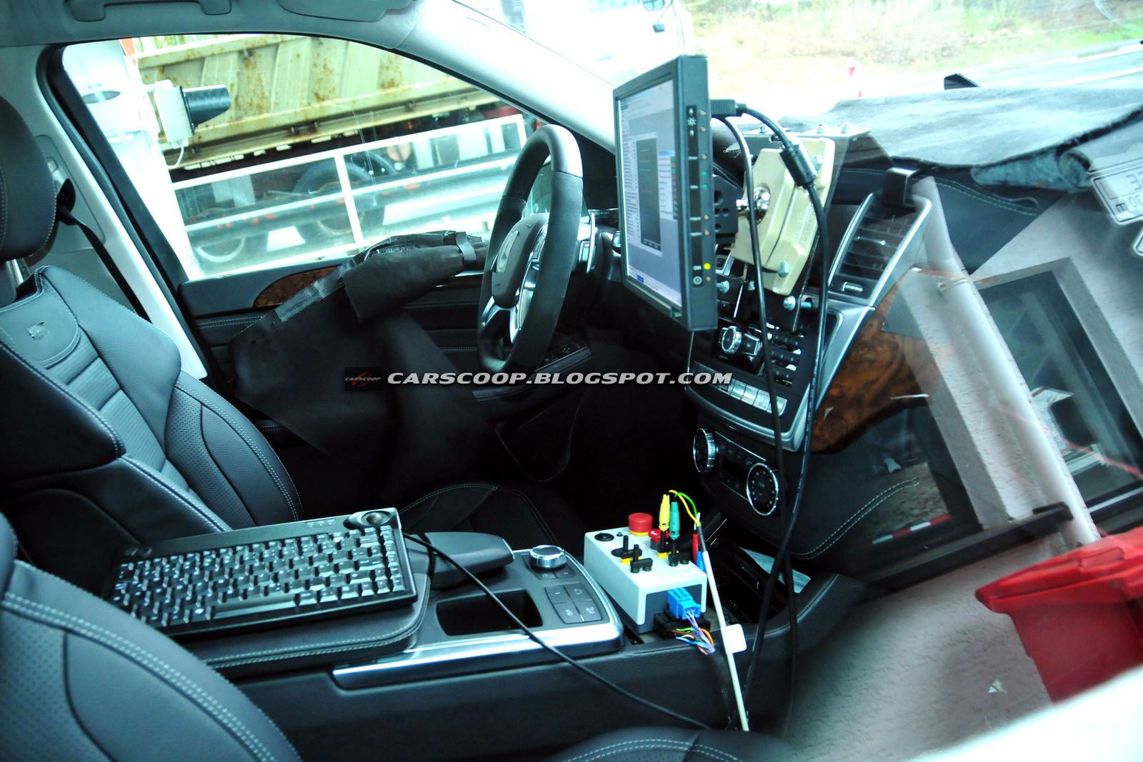 2012 Mercedes-Benz ML 63 AMG