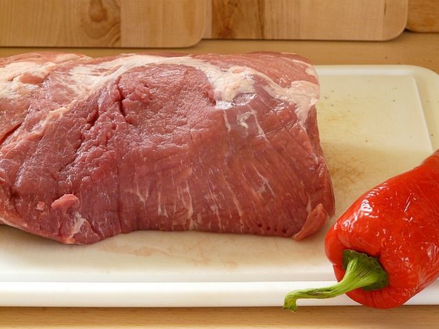 Płukanie mięsa przed gotowaniem