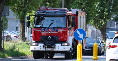 Przewiercili wiertarką rurę z gazem. Na miejscu interweniowało pogotowie gazowe, straż pożarna i policja