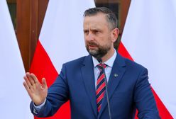 Szef MON o wecie Nawrockiego. "Wpisywanie się w narrację rosyjską"