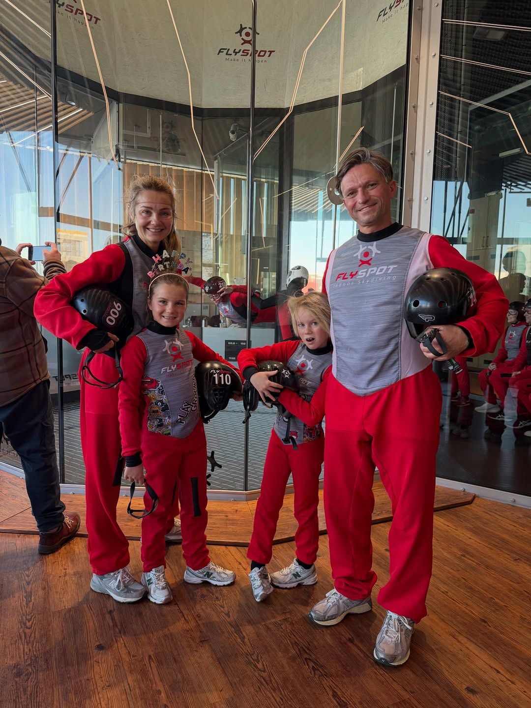 Małgorzata Socha z mężem i dziećmi