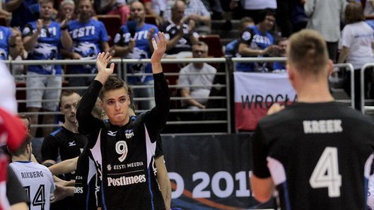 WP SportoweFakty / Asia Błasiak / Na zdjęciu: Robert Taht (nr 9)