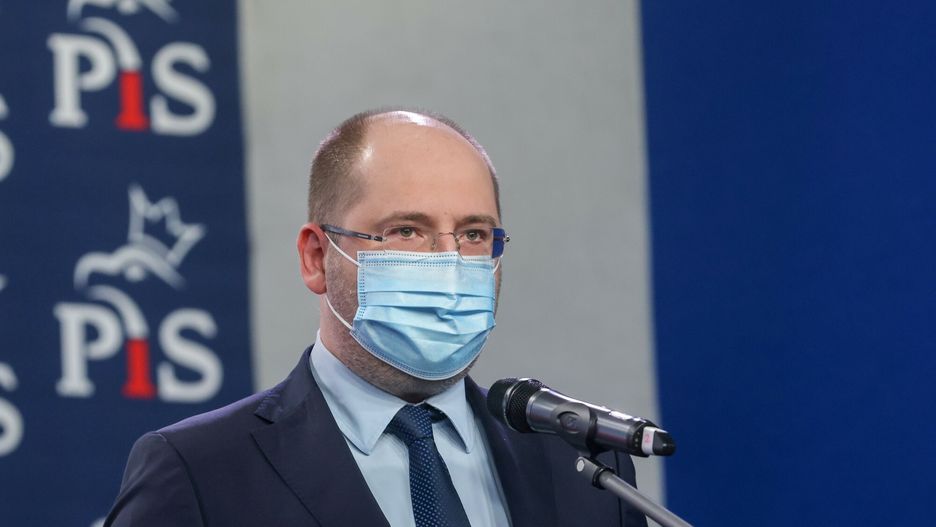 Adam Bielan podpisał umowę koalicyjną z PiS-em 