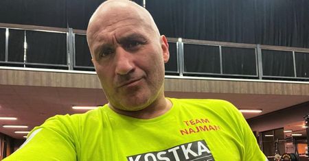 W te informacje o Najmanie aż trudno uwierzyć. Wyszło na jaw jego wykształcenie