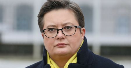 PiS traci w sondażach. "Chaos we wszystkich dziedzinach"