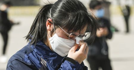Wuhan nie było pierwsze? Chiny piszą, z jakiego kontynentu jest koronawirus
