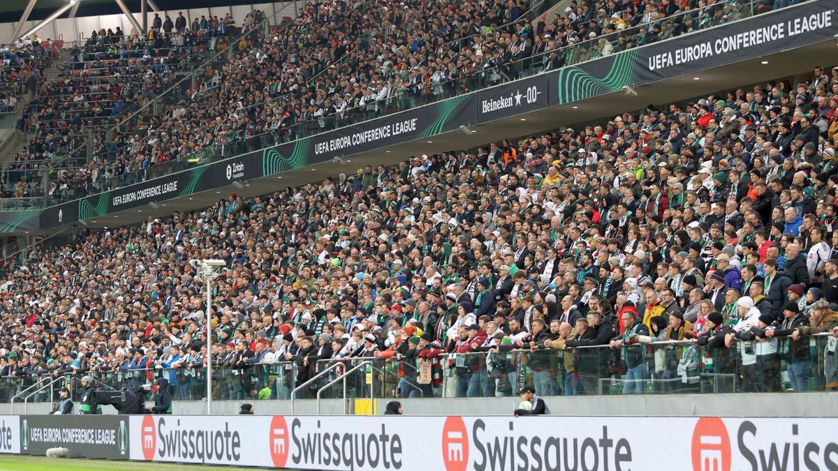 Mateusz Czarnecki / Kibice Legii Warszawa 