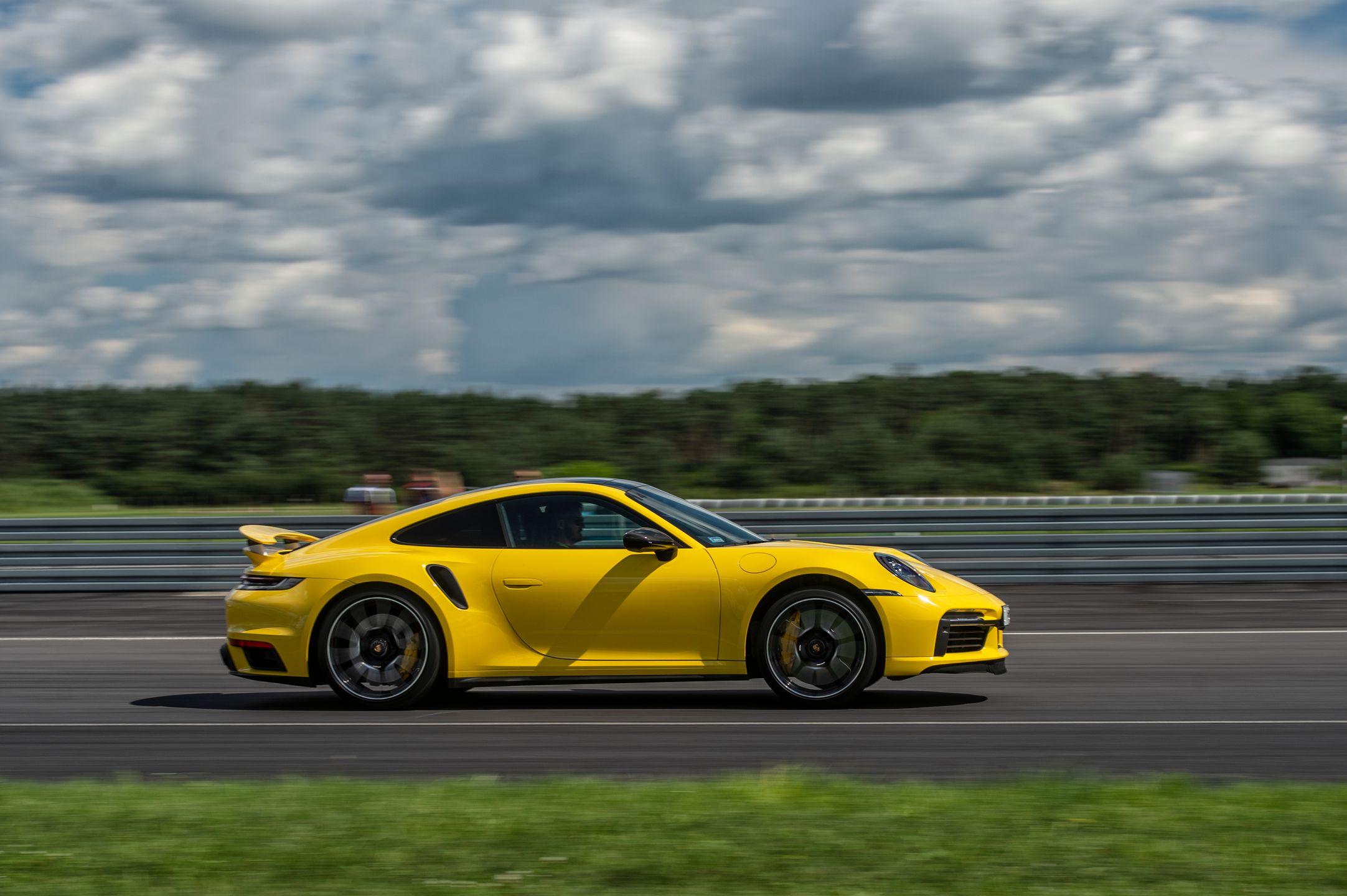 Porsche 911 Turbo S (2020) (fot. FotoArt Łukasz Nazdraczew)