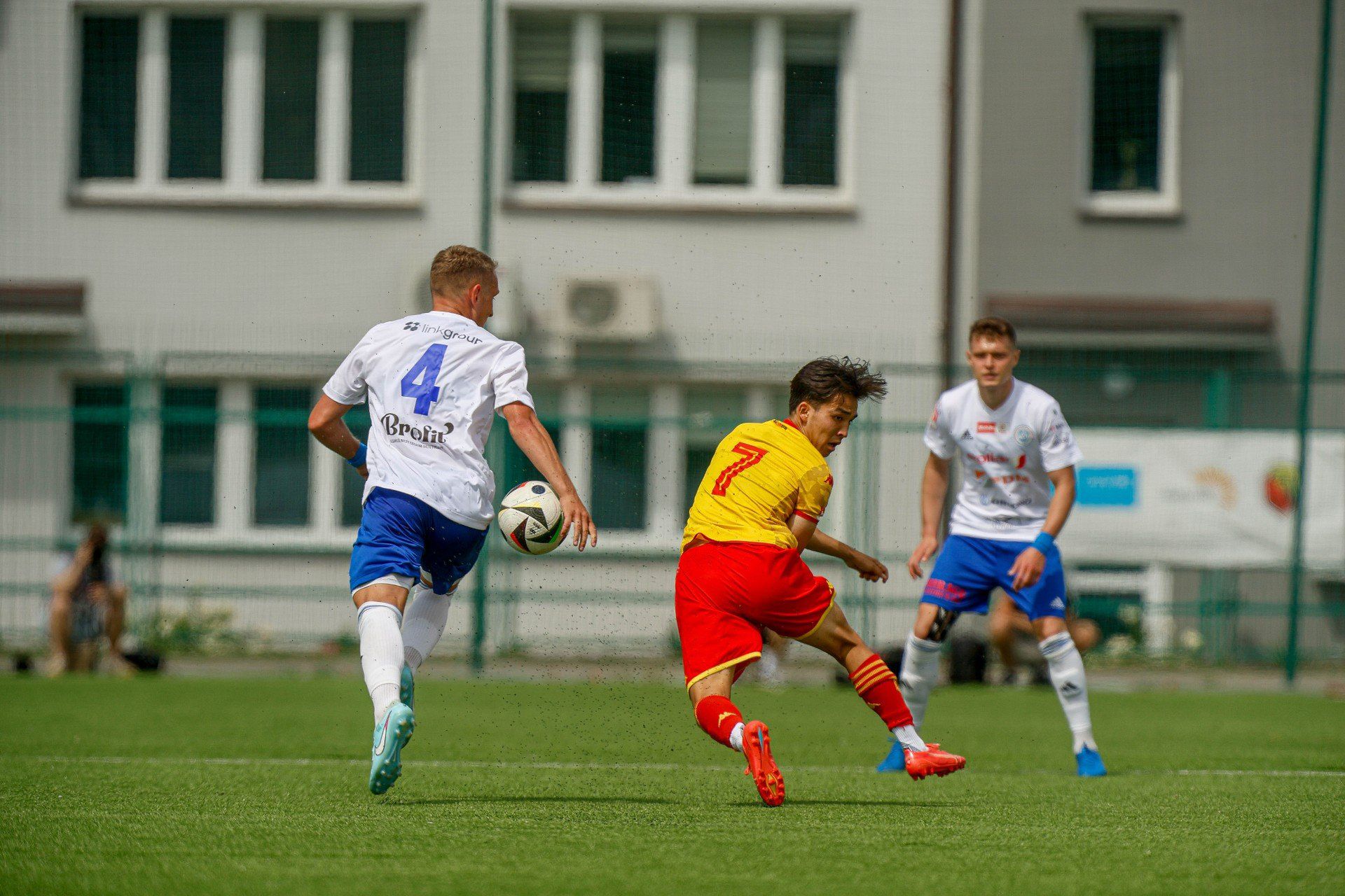 W derbach województwa podlaskiego Jagiellonia II Białystok pokonała 3:1 Wigry Suwałki