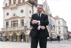 Szczepienia w Rzeszowie. Braun domaga się dymisji ważnych urzędników