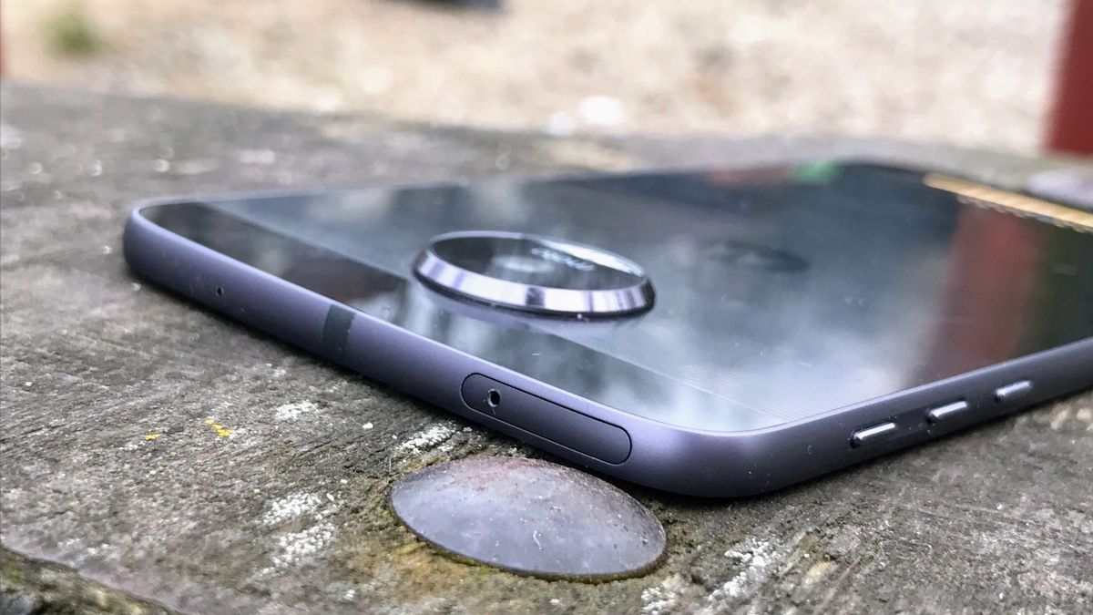 Moto Z - test i recenzja modułowego smartfona Lenovo 1