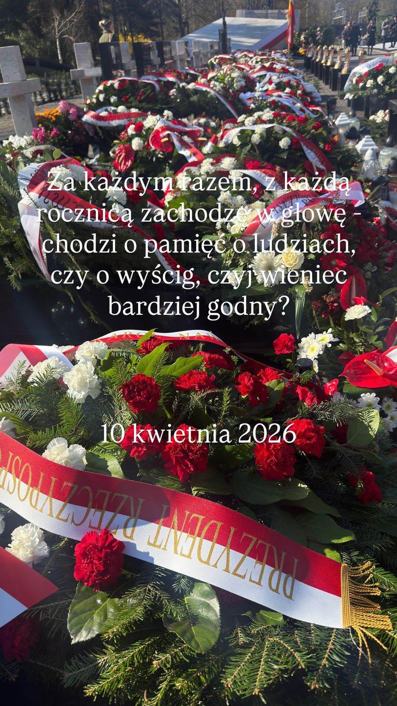 Joanna Racewicz opublikowała zdjęcia wieńców na grobach ofiar