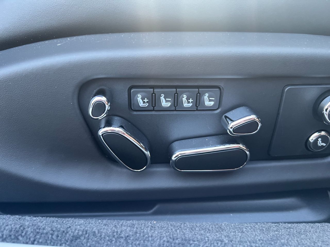 Bentley GTC Mulliner W12