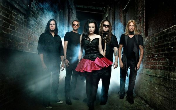 Wokalistka Evanescence debiutuje solo