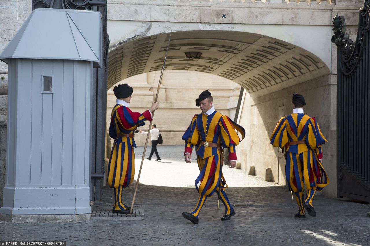 Vatican prepares for conclave oath ceremony ahead of papal election
