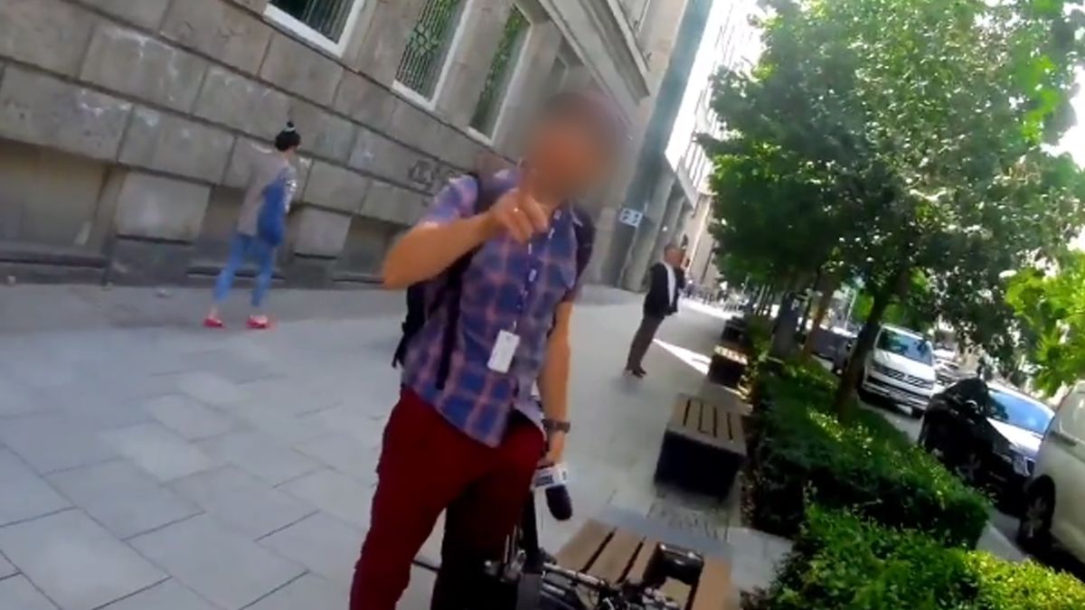 Operator TVP zwyzywał innego mężczyznę