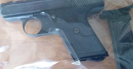 Narkotyki i nielegalna broń u mieszkańca Łęcznej. Diler miał substancji na stworzenie 800 porcji