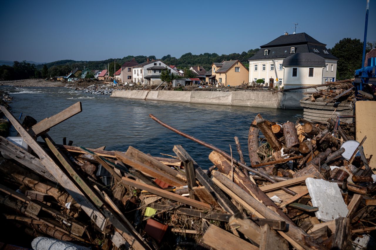 Ścieki płyną z Czech do Polski. "Niestety, mamy olbrzymie problemy"