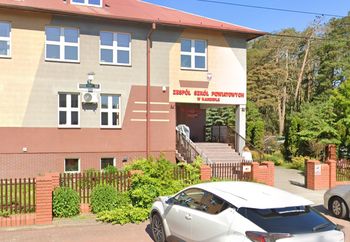 Zaatakował uczniów nożem. Kończy się proces Alberta G.