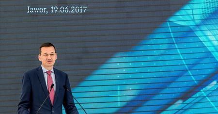 Pomoc dla uchodźców. Morawiecki: w ubiegłym roku przekazaliśmy 43 mln zł