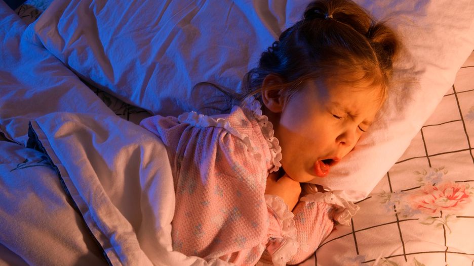 Jak wynika z relacji pediatry Łukasza Grzywacza, dzieci borykają się obecnie z kaszlem