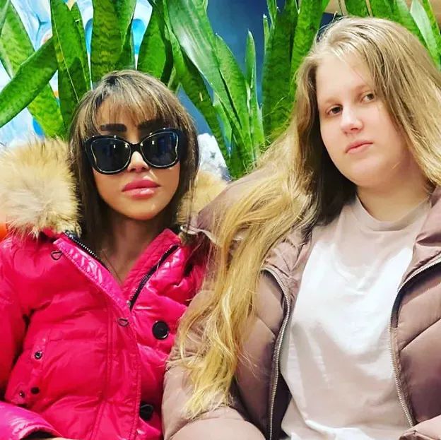 Julia Faustyna i Fia Johansson