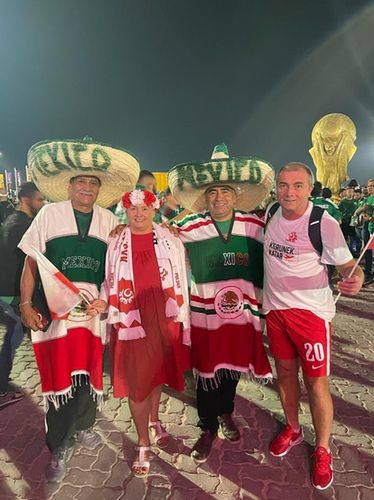 Państwo Zielińscy przed meczem z Meksykiem na mistrzostwach świata w Katarze