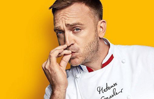 Mateusz Gessler w nowej reklamie Hortexu promuje Danie Chińskie (wideo)